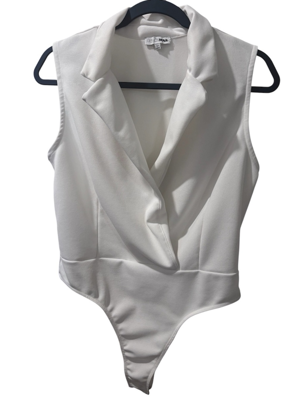 Fashion Nova White Sleeveless Bodysuit Draped Collar V-Neck Large